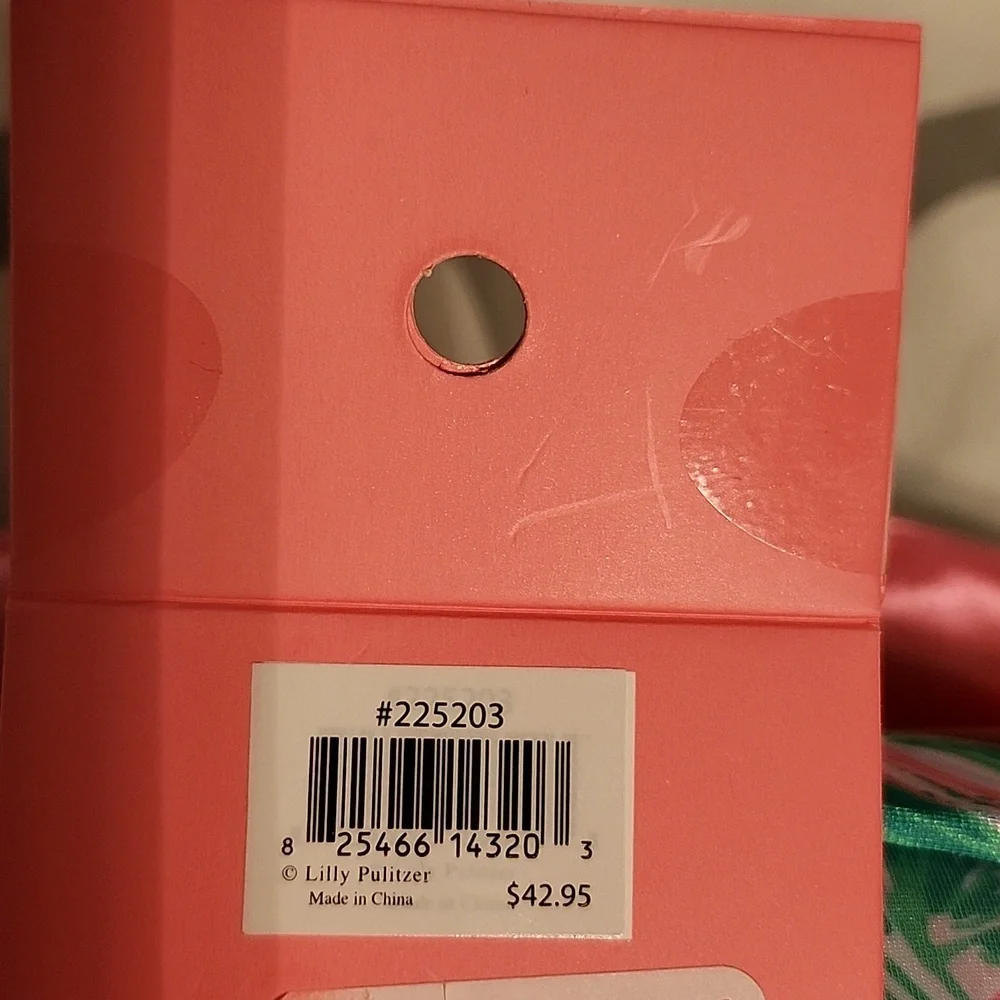 Lilly pulitzer sleep pillow and eye mask set - Picture 3 of 7